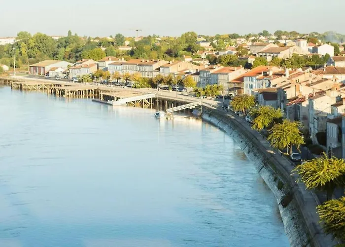 Studio Pour 2 Personnes A Tonnay Charente