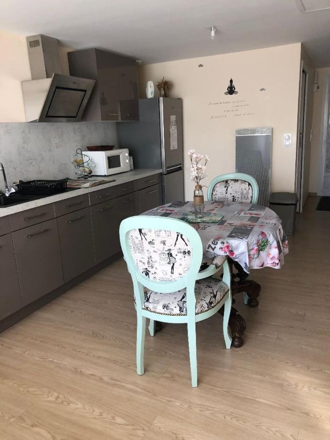 Apartment Pour 2 Personnes A Charente *
